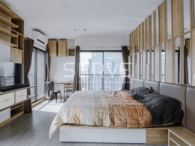 1 Bed with Bathtub 53.44 sq.m. High Fl. 20+ Good Location Close to BTS Phrom Phong 200 m. at Noble Refine Condo / For Rent