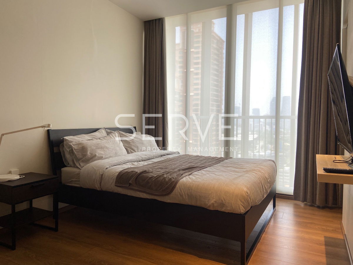 Studio 29.45 sq.m.  High Fl. 15+ Good Location Shuttle bus to BTS Phrom Phong 650 m. at Park 24 or Park Origin Phrom Phong Condo / For Rent