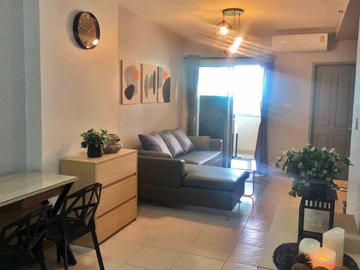 P066 Urgent!  Condo for rent, Supalai park Kaset, good location near Kasetsart University, beautiful room, fully furnished, ready to move in.