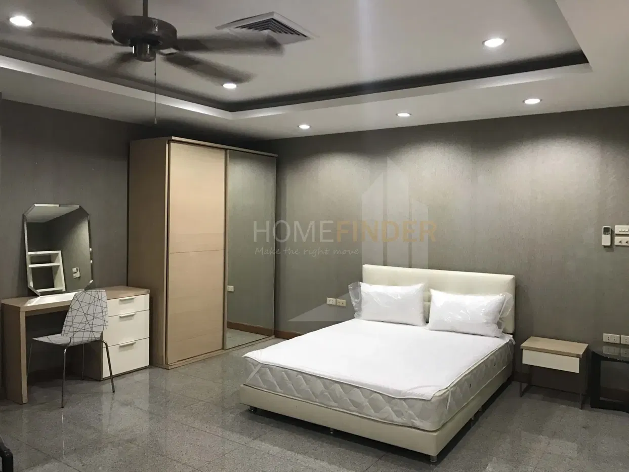 S.S. Surindra Mansion 2 bedrooms, for rent