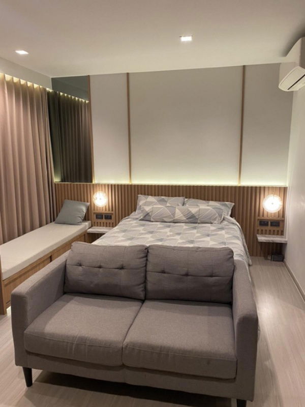 Life Asoke - Rama 9, Studio 1 bathroom