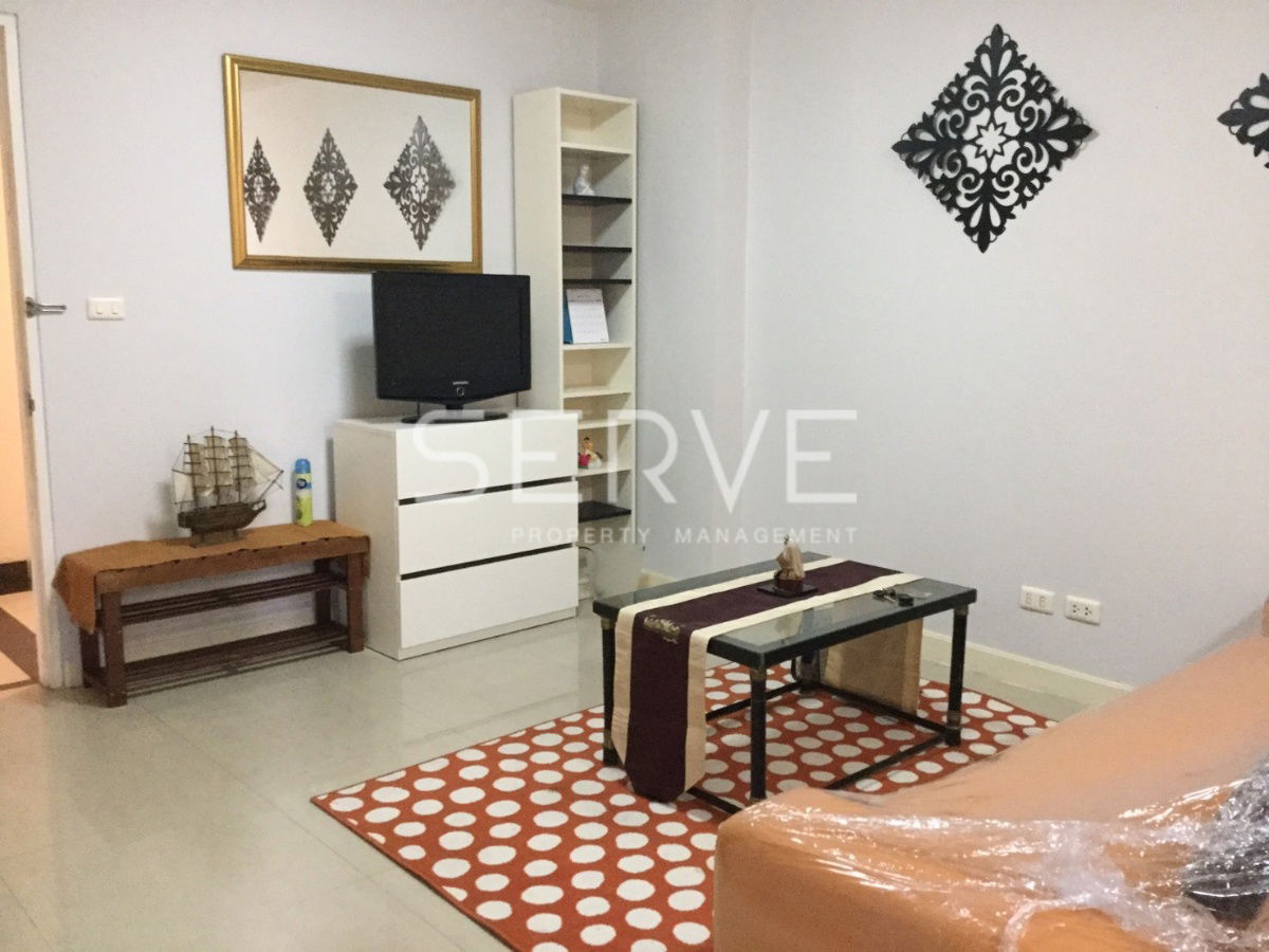 Large Studio with Bathtub Good Location Close to BTS Thong Lo 300 m. at Condo One Thonglor Condo / Condo For Rent