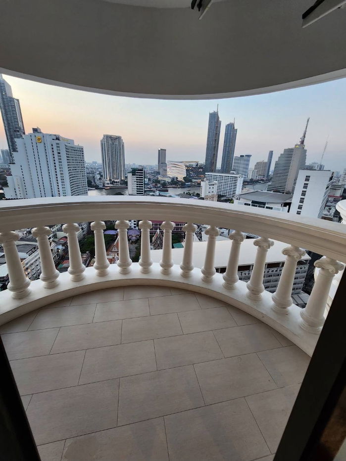 State Tower Condominium ရှိ Penthouses အိပ်ခန်း ၂ ခန်း၊ ရေချိုးခန်း ၂ ခန်း