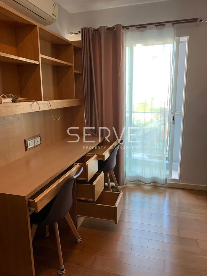 Studio Nice Room & Good Location Close to BTS Ratchathewi 120 m.  @ Condolette Ize Ratchathewi