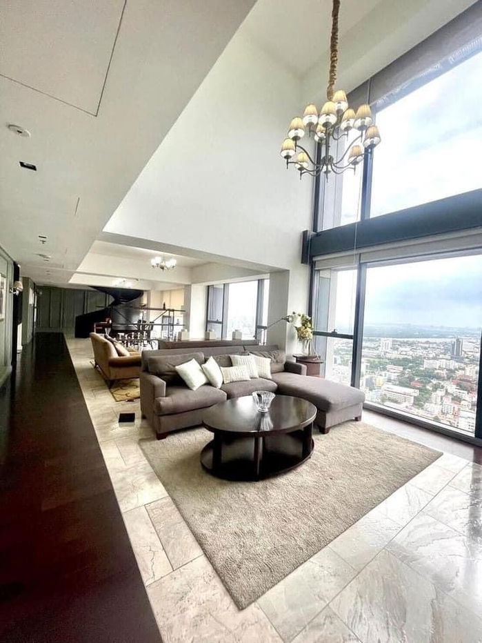 LTHC10705–The Met Condominium FOR RENT 4 beds 5 baths size 366 Sq.m. Near BTS Chong Nonsi Station ONLY 300k/month