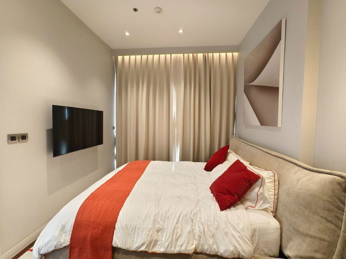 Khun by yoo Sansiri MK-02  line @livingbkk