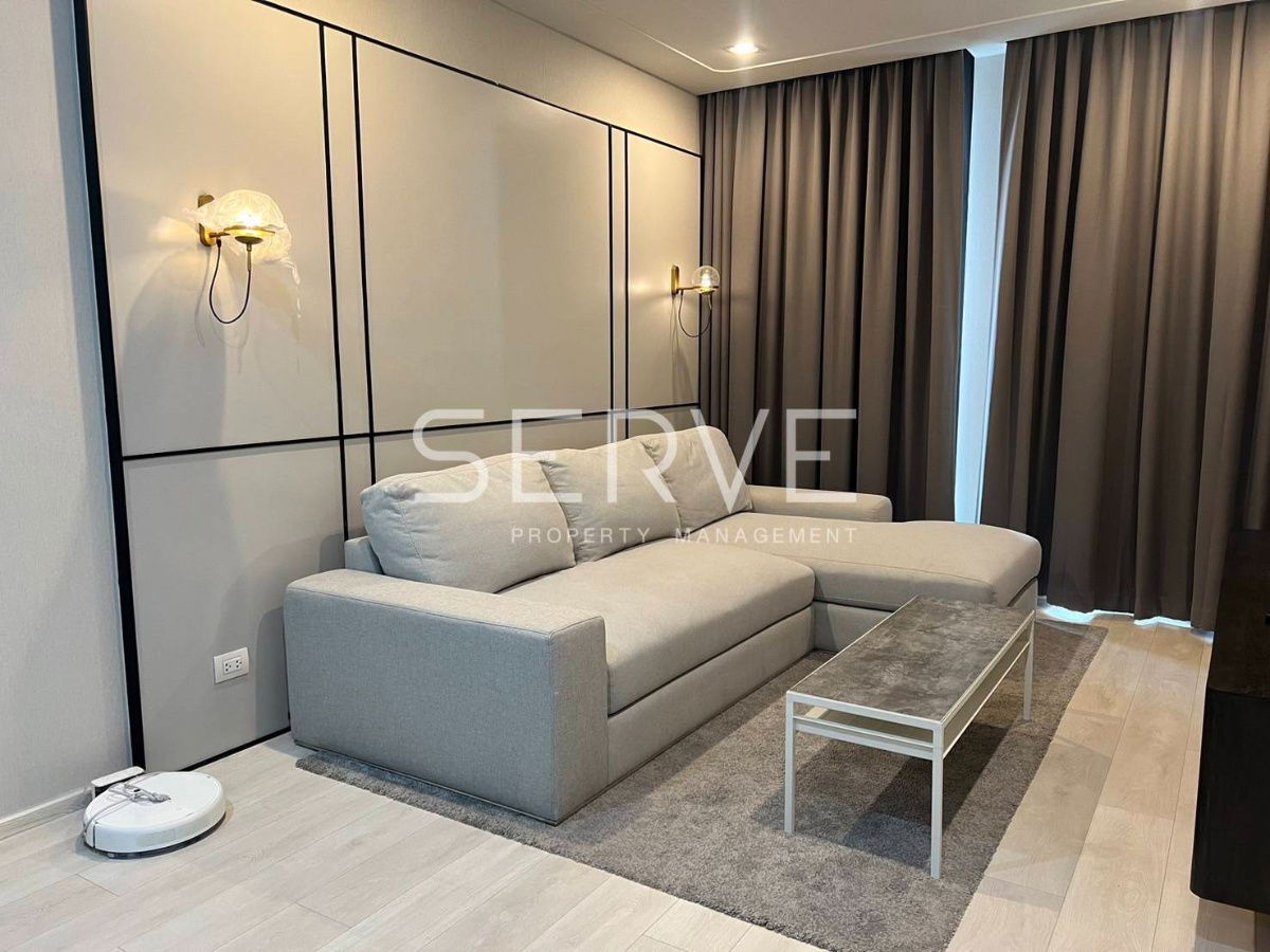 Modern Style 1 Bed 60.28 sq.m. Perfect Location Next to BTS Phloen Chit at Noble Ploenchit Condo / For Rent