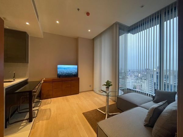 THE ESSE Asoke MK-02 line @livingbkk