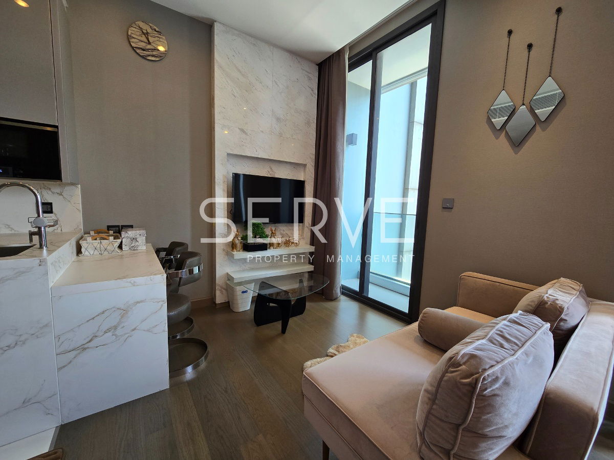 1 Bed Unit Good Location Close To MRT Phetchaburi  @ The Esse at Singha Complex