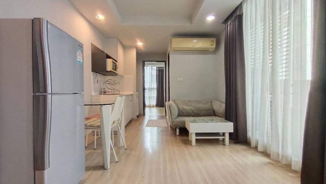 P157 Condo for rent: The Kris Ratchada 17, convenient transportation, complete with furniture and electrical appliances, ready to move in.