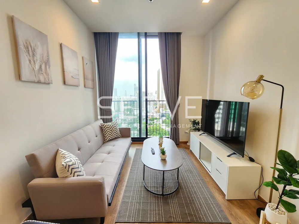 2 Bed Unit with Bathtub High Fl. 15+ New Condo Close to BTS Phrom Phong 500 m. / Condo for Rent-Noble BE33