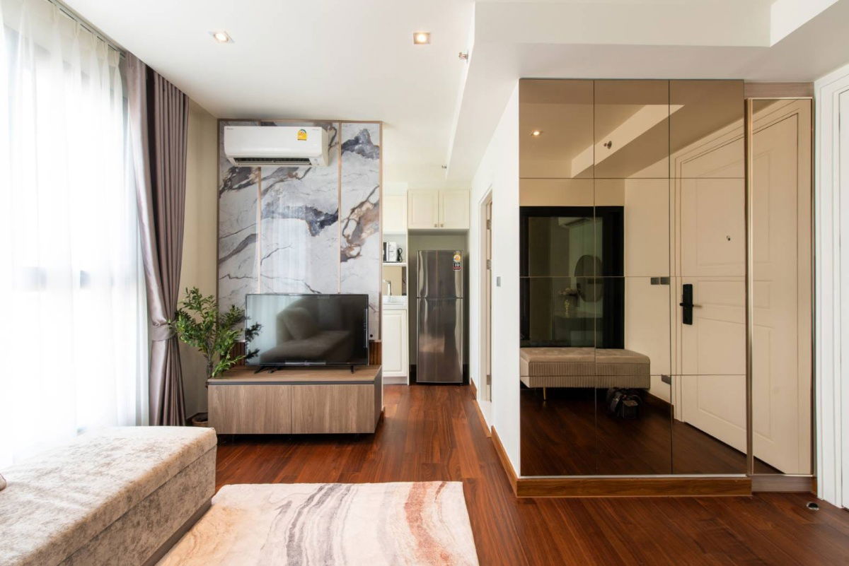 出租 Altitude Symphony Charoenkrung-Sathorn 家具齐全（近什鲁斯伯里国际学校）