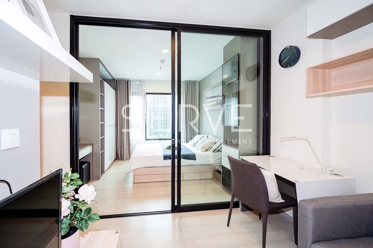Studio Good Location Next to MRT Phetchaburi 130 m. & Arl Makkasan 20 m. @ Life Asoke