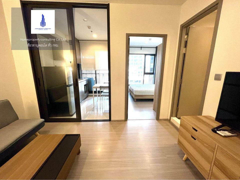 For rent at Life Asoke Hype, More Rooms available, Fast response via LINE, Price Negotiable