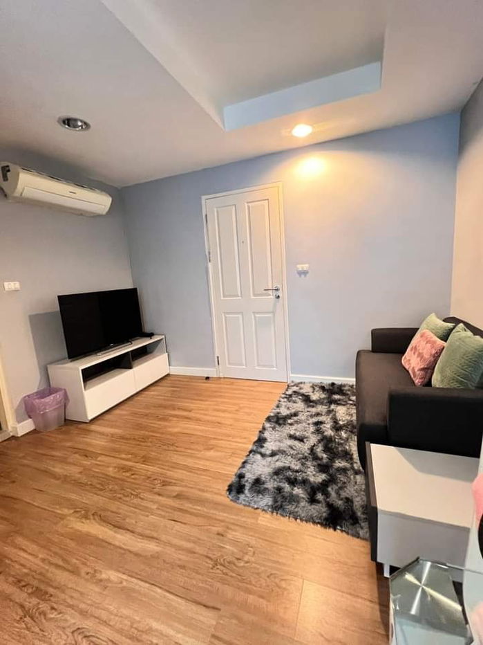 Kris Condo 7 Rachada 17 for rent close Mrt