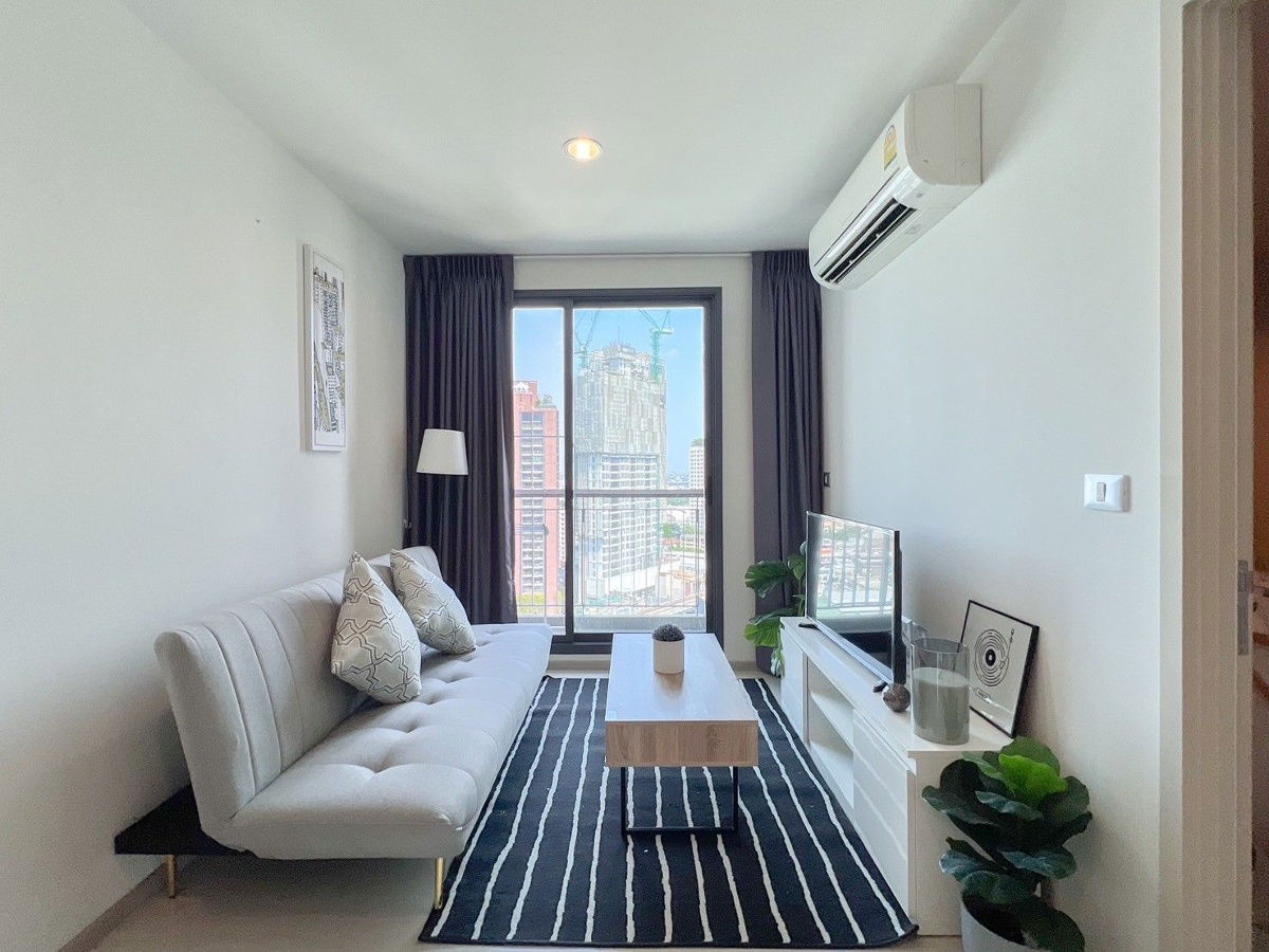 Condo for rent at RHYTHM sukhumvit 42