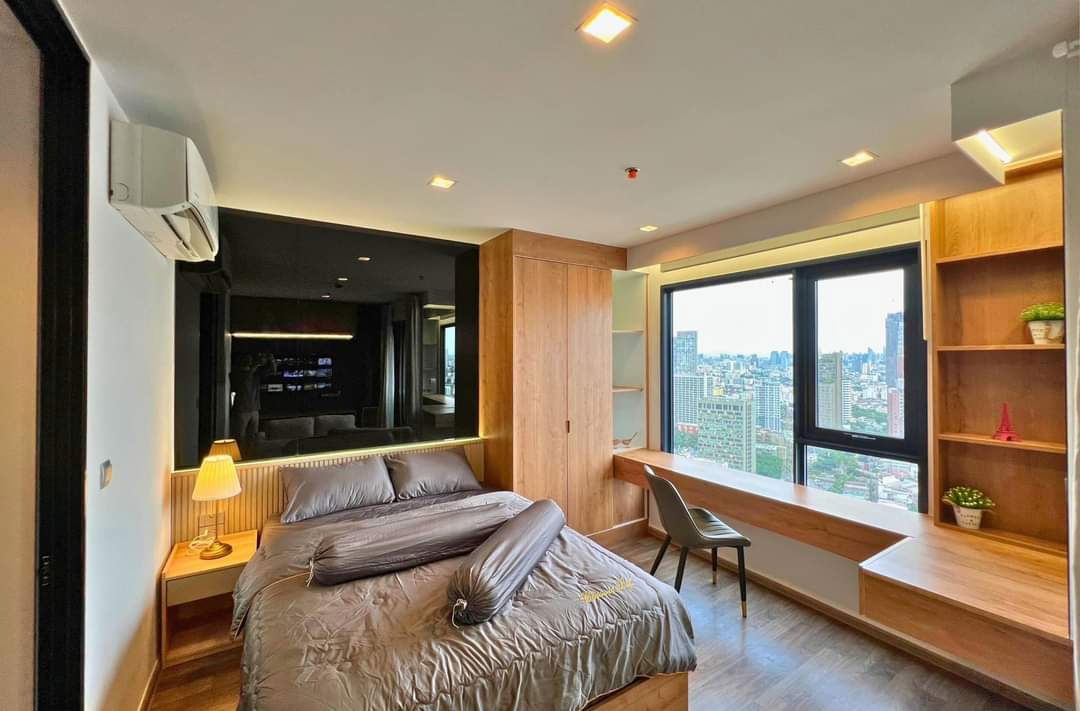 P245 Condo for rent Life Lardprao Valley, near BTS, very beautifully decorated room, built-in, ready to move in immediately, very special price