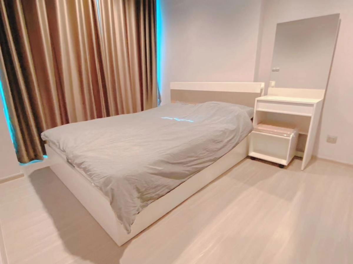 Condo for rent at life asoke - rama 9