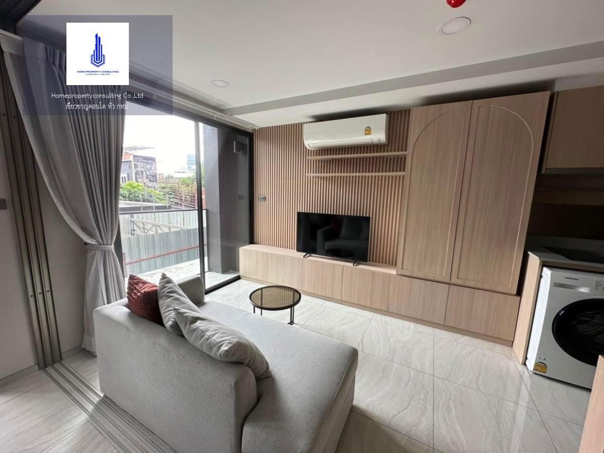 For rent at Walden Asoke Negotiable Line ID: @Condobkk (with @)