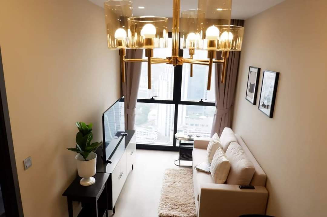 P300 Condo for rent Ashton Asoke, good location near Asoke, beautiful room, built-in, fully furnished, high floor, ready to move in immediately