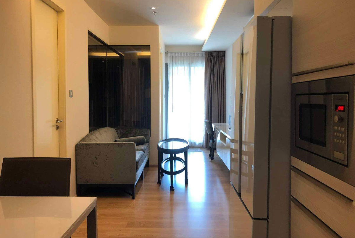 H Sukhumvit43. 1bed 43sqm. Line id: @pfagent
