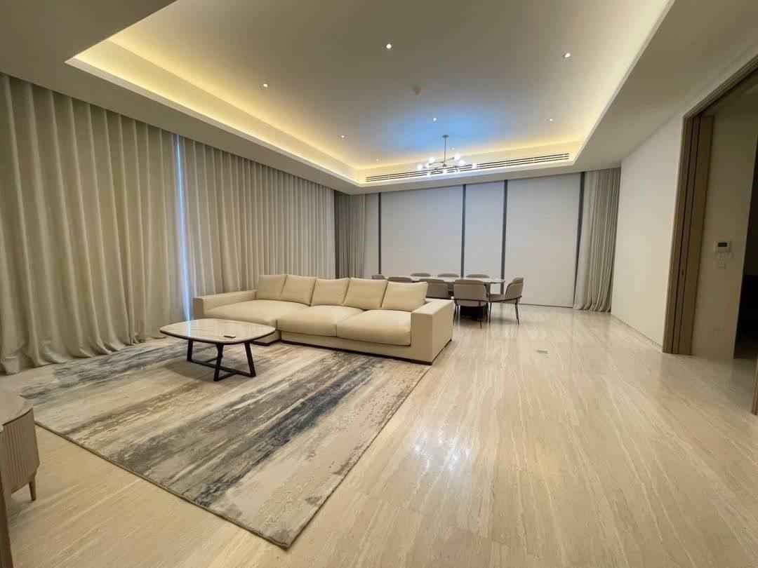 LTHC10955–SCOPE Langsuan FOR RENT 3 beds 3 baths size 241 Sq.m. Near BTS Chitlom Station ONLY 480k/month