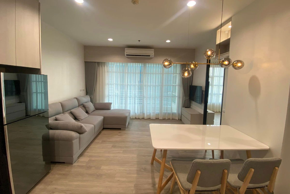 အဝတ်အစားလဲပေးပါ။ 1 55 sqm ။ @pfugent