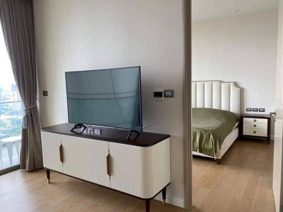 65,000 baht/month 1/1 bed Magnolias Waterfront Residence BTS Thoburi