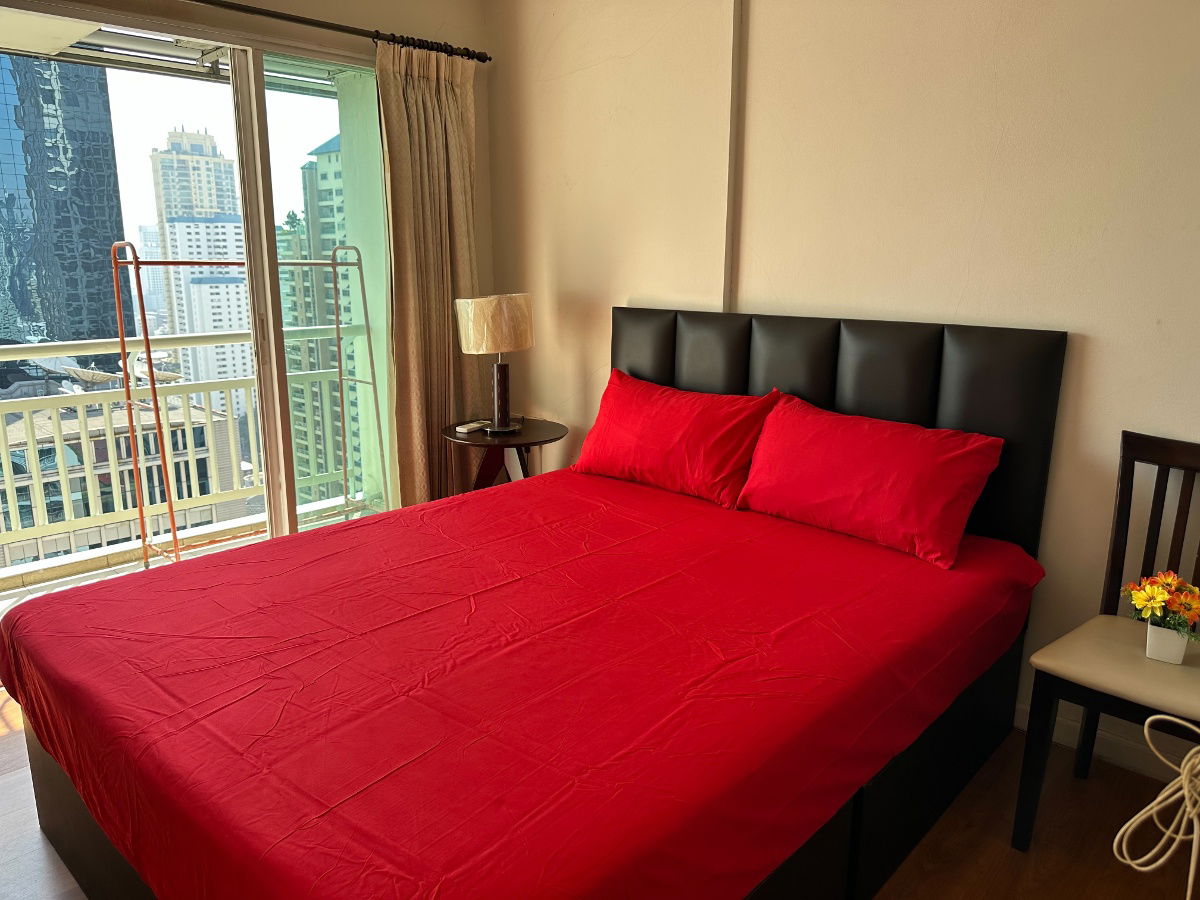 For Rent : Grand Park View Asoke Condo  at Line : @homefinder