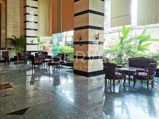 2 Beds 2 Baths with Bathtub 100 sq.m. Good Location BTS Asok 300 m. & MRT Sukhumvit 100 m. at Las Colinas Condo / For Rent