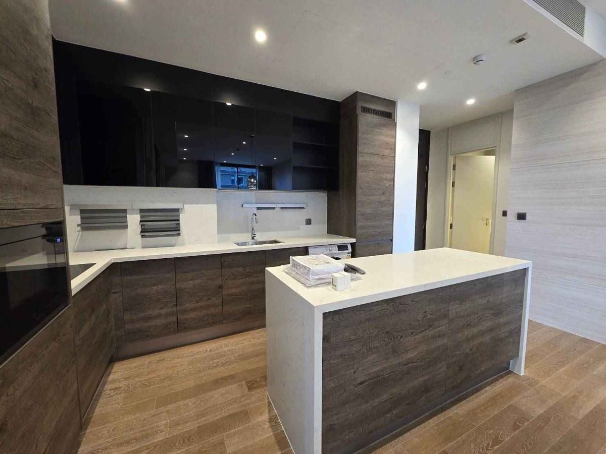 LTHC10986–MUNIQ LANGSUAN FOR RENT 2 beds 2 baths size 96 Sq.m. Near BTS Chit Lom Station ONLY 120k/month