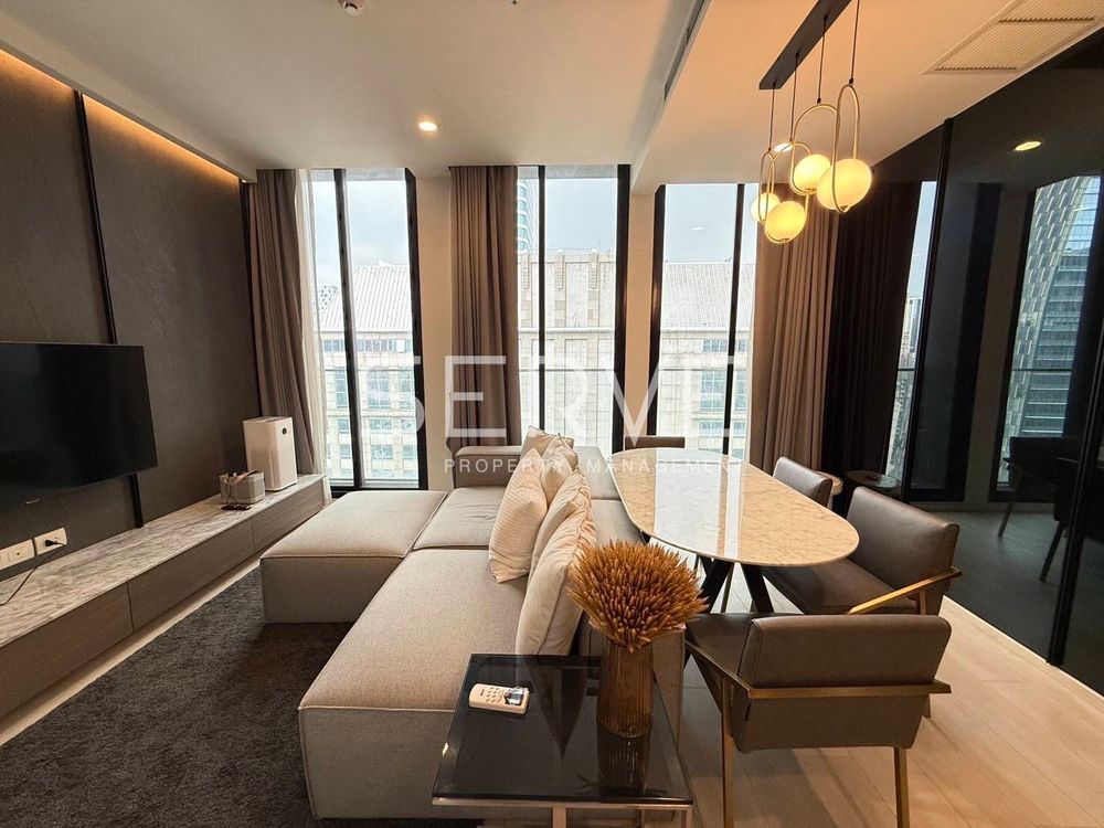 Modern Style Combine 1 Bed / 1 Working Room / 1 Living Room Corner unit Next to BTS Phloen Chit -Noble Ploenchit