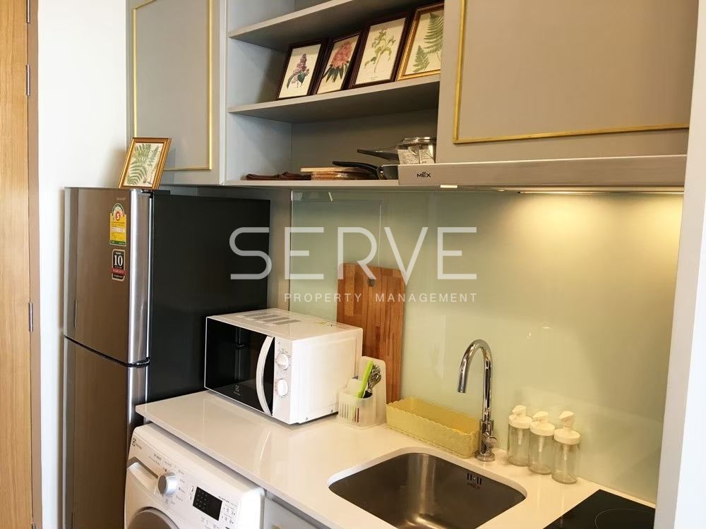 Condo For Rent Noble Revo Silom Studio with Partition Good Location BTS Surasak 160 m.-Noble Revo Silom (โนเบิล รีโว สีลม)