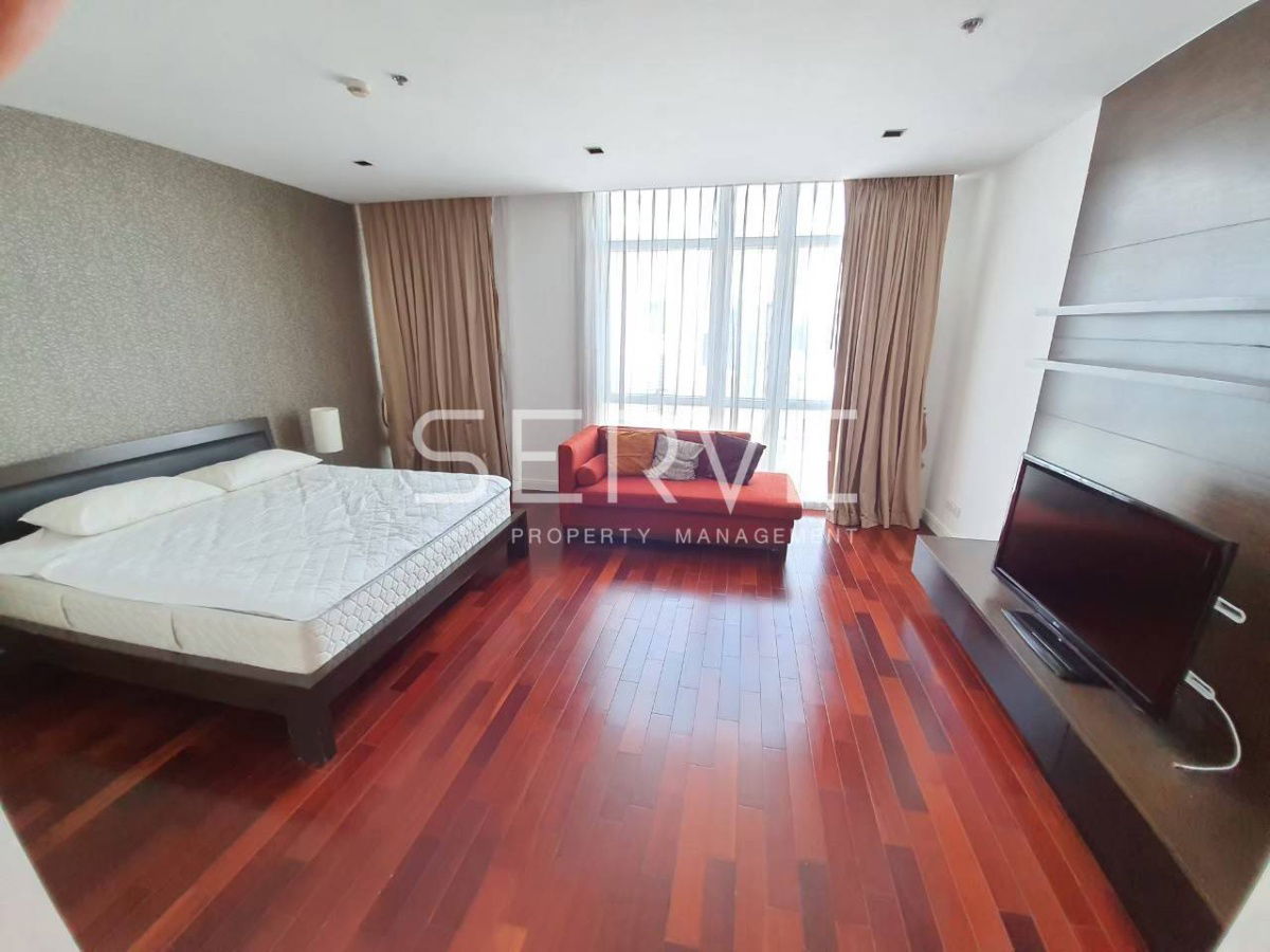 🔥160K🔥 - 3 Beds with Bathtub 215 sq.m. Super High Fl. 35+ Good Location Close to BTS Phloen Chit 200 m. /For Rent