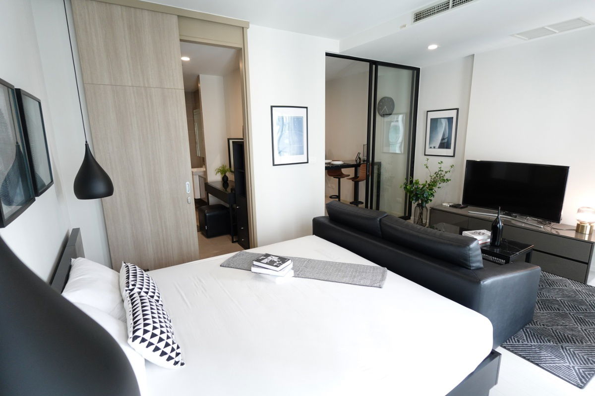 ⭐️Noble Ploenchit for rent Ready today for everything From the accommodation, walk to the skytrain. Famous department store in the Sukhumvit Ploenchit