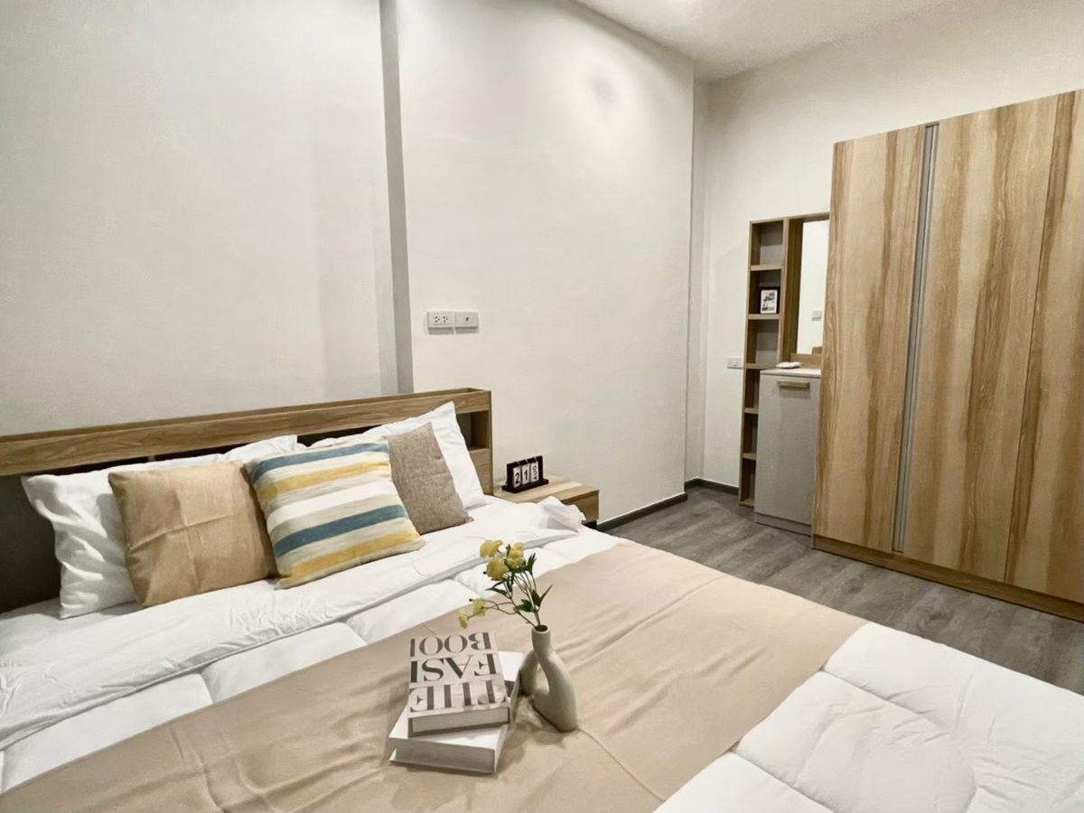 P328 Condo for rent Rich Park @Triple station, near MRT Hua Mak, beautifully decorated room, fully furnished, ready to move in, has washing machine