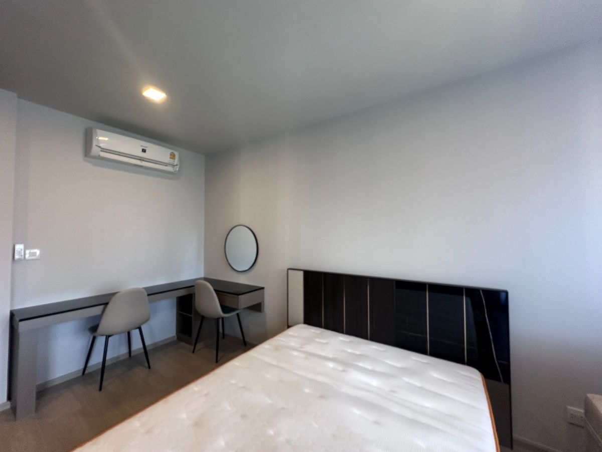 P336 Condo for rent Life Phahon-Ladprao, new room, beautifully decorated, fully furnished, has washing machine, ready to move in immediately.