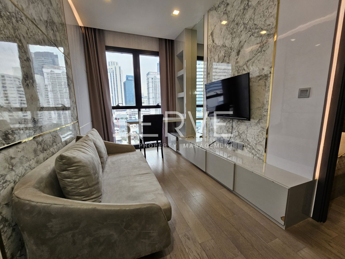 1 Bed with Partition 33 sq.m. High Fl. 10+ Next to MRT Sukhumvit 20 m. & BTS Asok 230 m. at Ashton Asoke Condo / For Rent