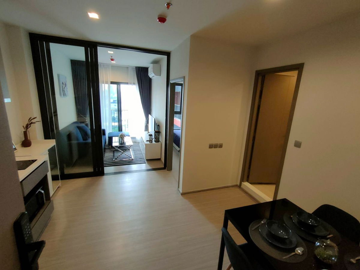 💙​💛❤️Life Asoke Hype​🚝 300 m. MRT Rama 9