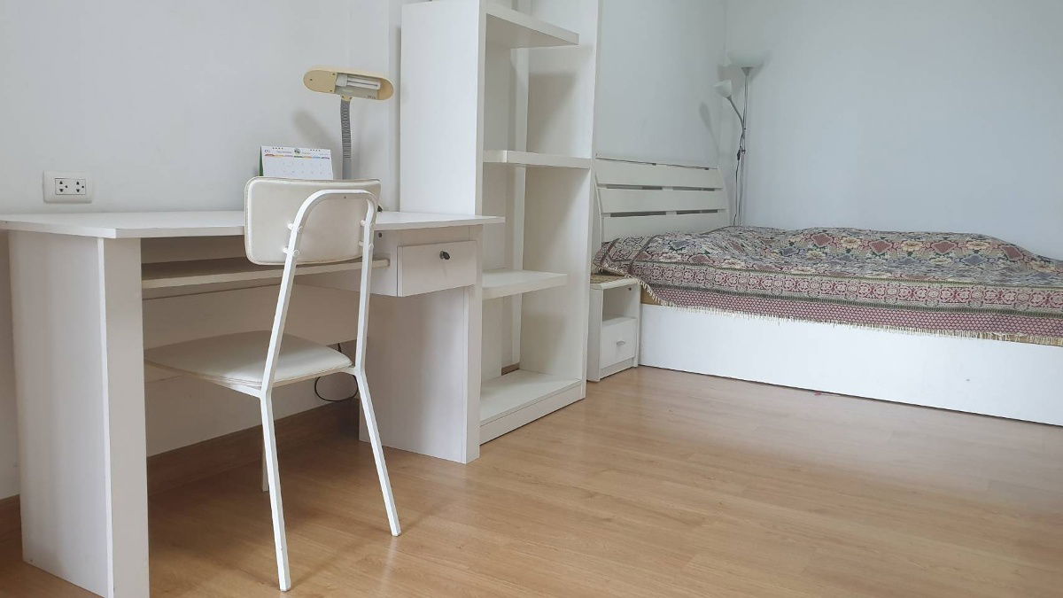 G8309💚中国客户，请加微信。(在联系方式的旁边) 🅵🅾🆁 🆁🅴🅽🆃 Supalai Park Ratchayothin 🅻🅸🅽🅴 ❤️💜@condopremium💜❤️