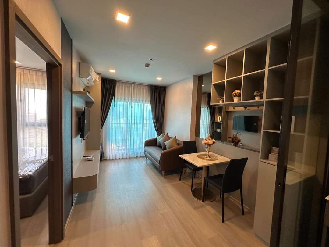 P373 Condo for rent Life Phahon-Lardprao near BTS, beautiful room, complete furniture + electrical appliances, ready to move in immediately