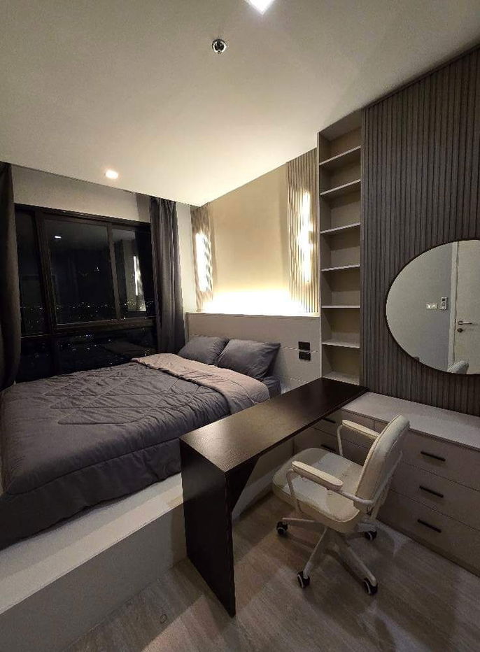 P392 Condo for rent Quinn Ratchada 17, good location, only 200 meters from MRT Sutthisan, complete with furniture and appliances, special price