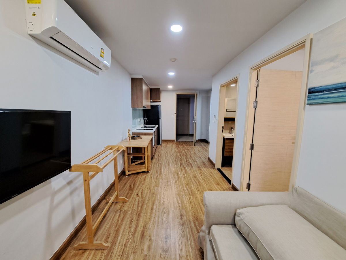13,000 baht/month 1/1 bed LeCrique Sukhumvit 64/2 BTS Punnawithi