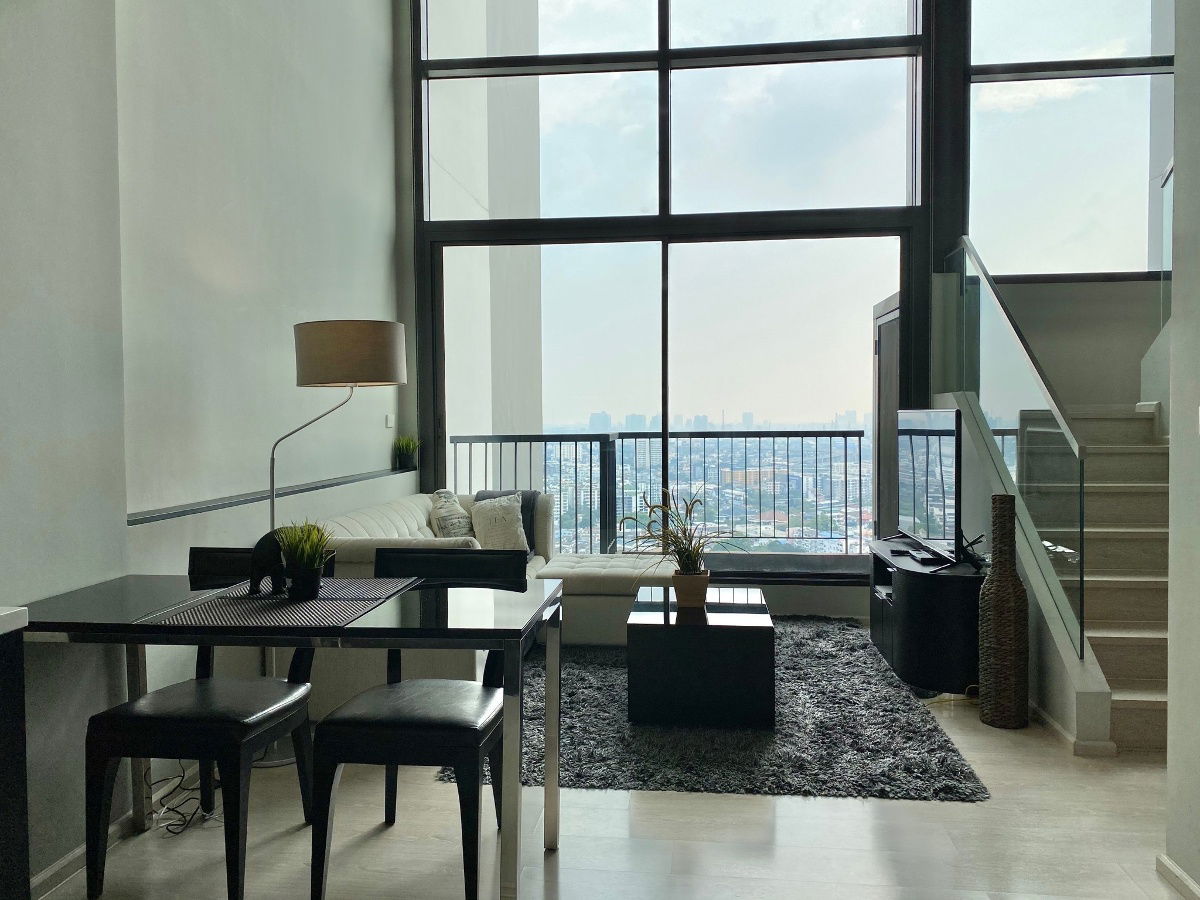 Code: KJ2480  For Rent Rhythm Sukhumvit 44/1 // Line ID: @kjcondo (with @) //