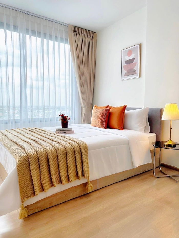 For rent: Chewathai Kaset-Nawamin (corner room), beautiful room, cheap, fully furnished, near BTS Kasetsart University. Interested, add Line @841qqlnr