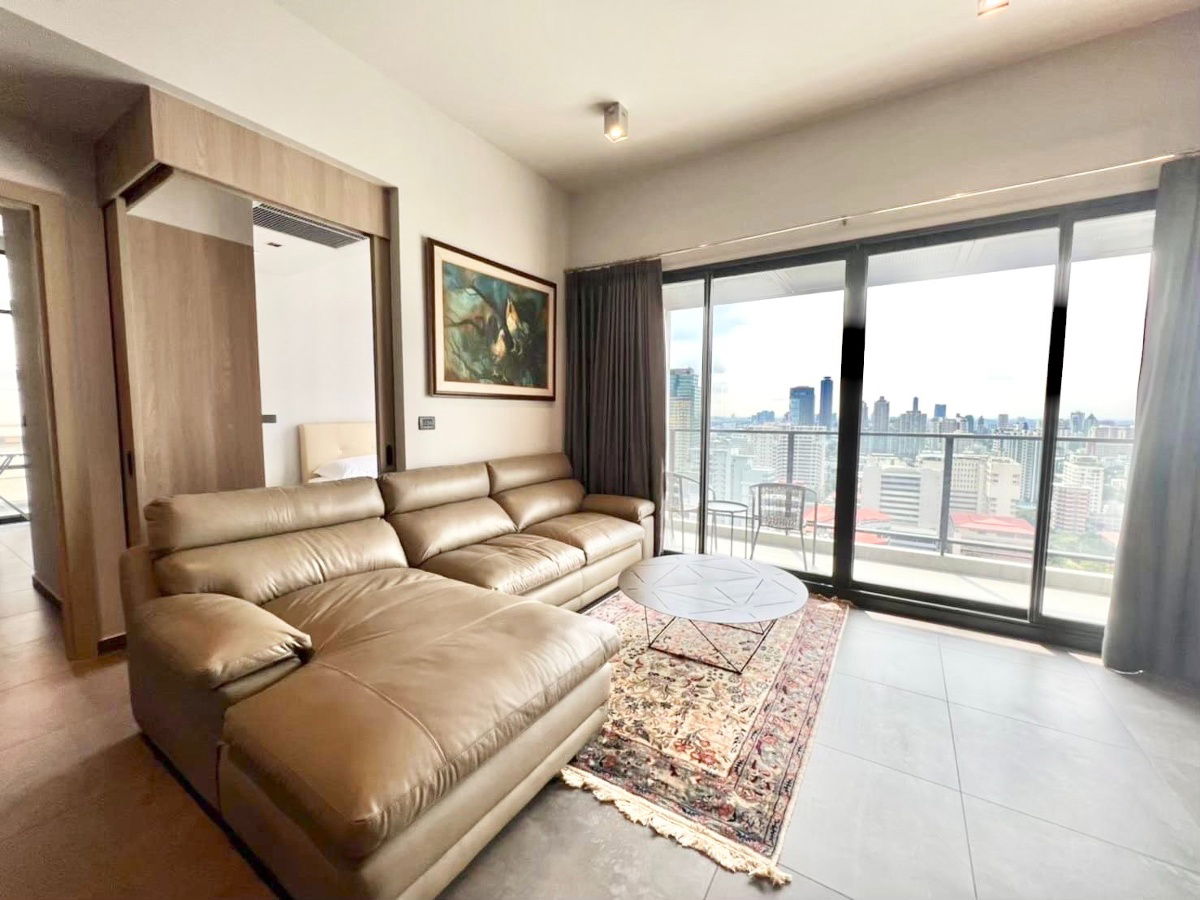 *** Condo for rent : The Loft Asoke 2 Bedrooms High floor Fully furnished near MRT Petchburi and Airport Rail Link Makkasan ***