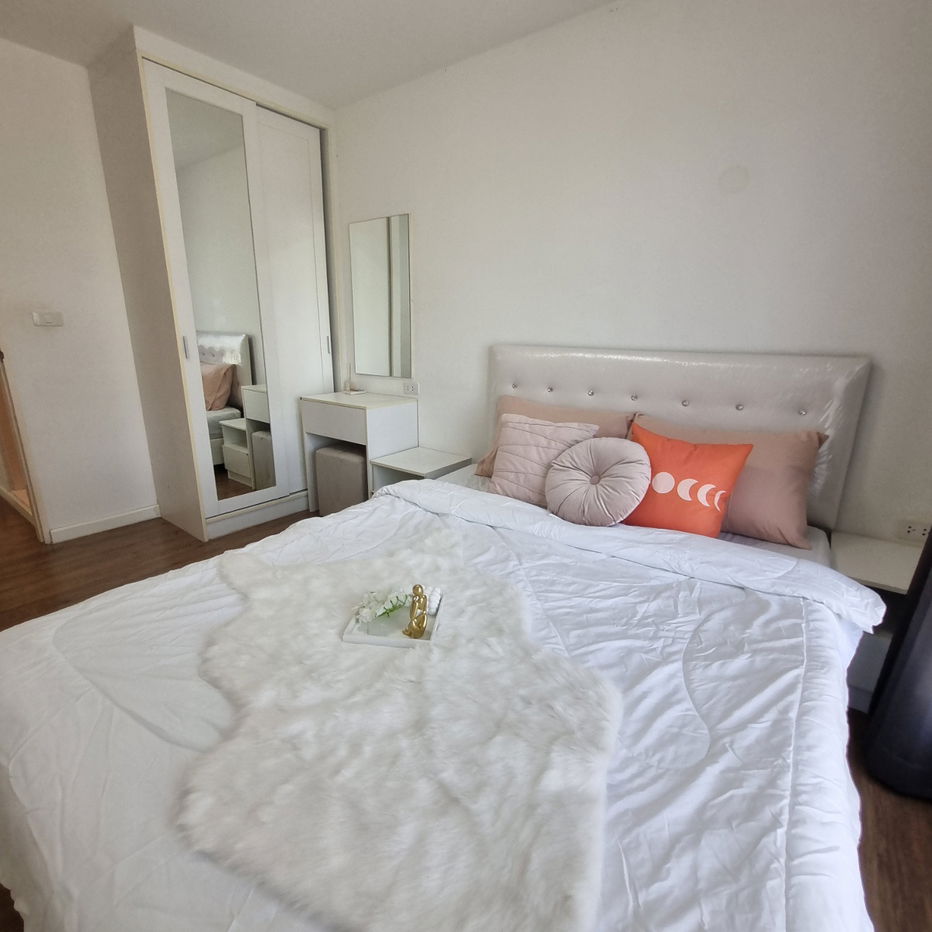 Icondo kaset 31sqm. 1 bedroom only10000 per month please line paolin1