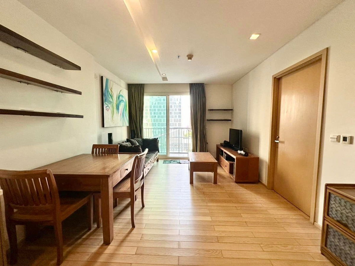 Siri at Sukhumvit  Large condo near Thonglor BTS Station, spacious room, the best price!!  🔥Only 25,000 THB/month!!🔥