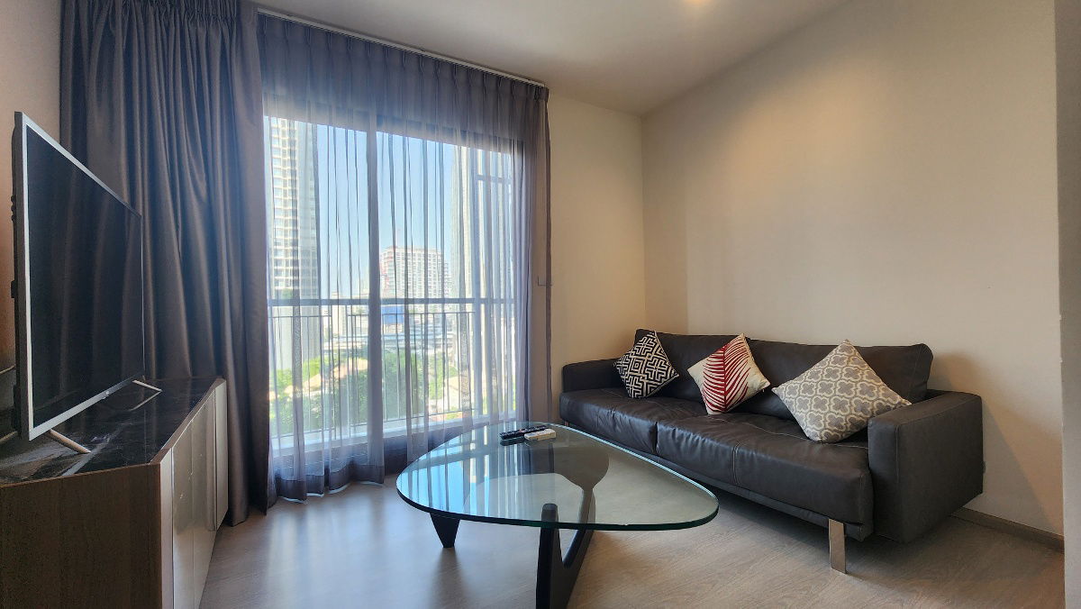 Rhythm Sukhumvit 36-38 | 1 Bedrooom for rent Nice Furnished and Good location