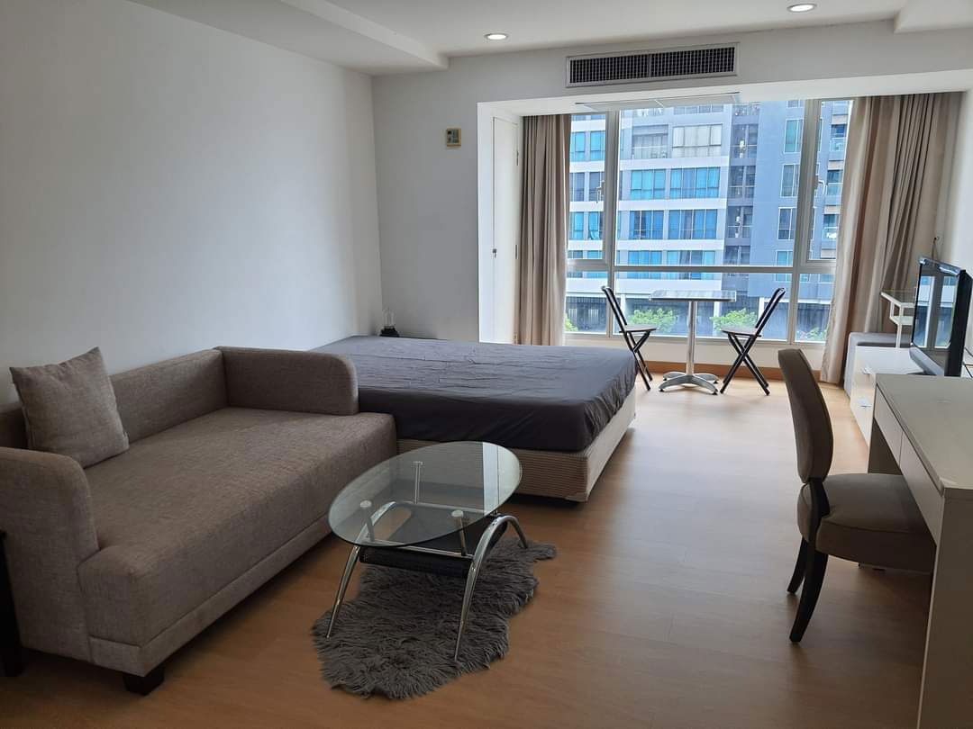 P452 Condo for rent: The Trendy Condominium, near BTS Nana and Asoke, beautiful room, fully furnished, very special price, ready to move in